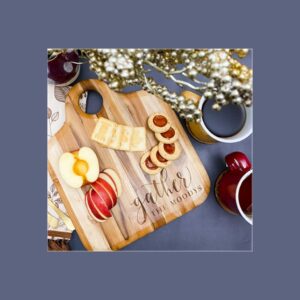 Cutting Board With Handle
